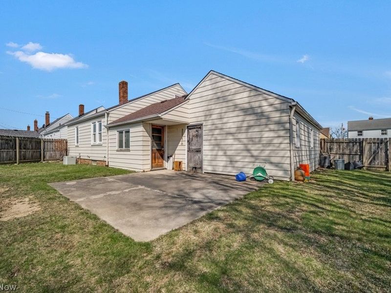 8023 Ivandale, Parma, OH 44129 Photo 31