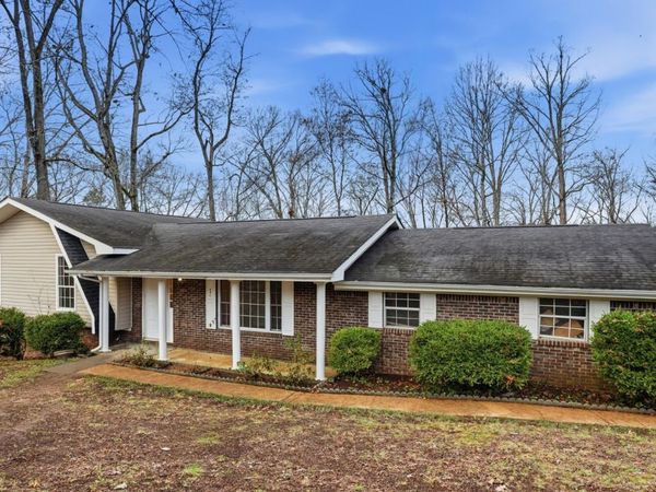 457 Hickory Circle , Ringgold, GA 30736