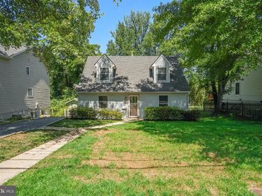 2023 GRIFFITH ROAD, FALLS CHURCH, VA 22043