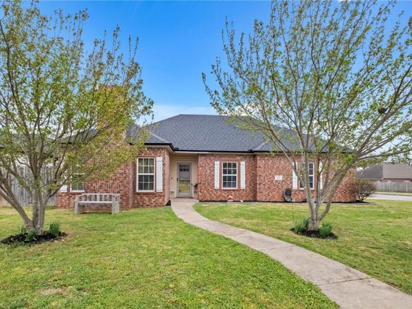 676 Brimwood Street , Centerton, AR 72719