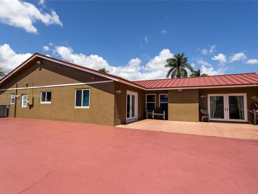 Property Image 41