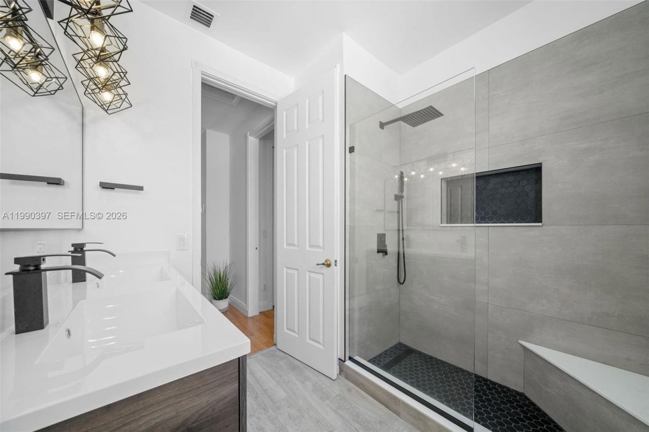 2707 SW 135th Ave, Miramar, FL 33027 Photo