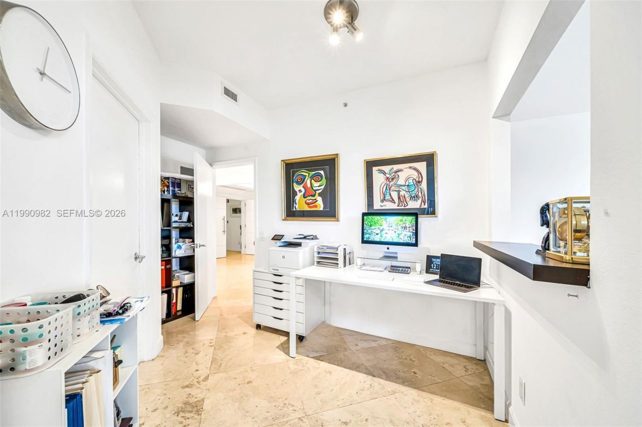 21050 Point Pl, Unit 401, Aventura, FL 33180 Photo