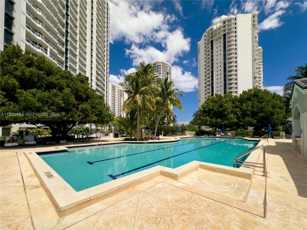 21050 Point Pl, Unit 401, Aventura, FL 33180 Photo