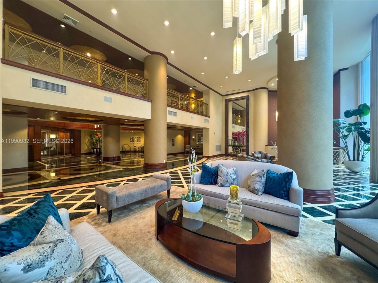 21050 Point Pl, Unit 401, Aventura, FL 33180 Photo