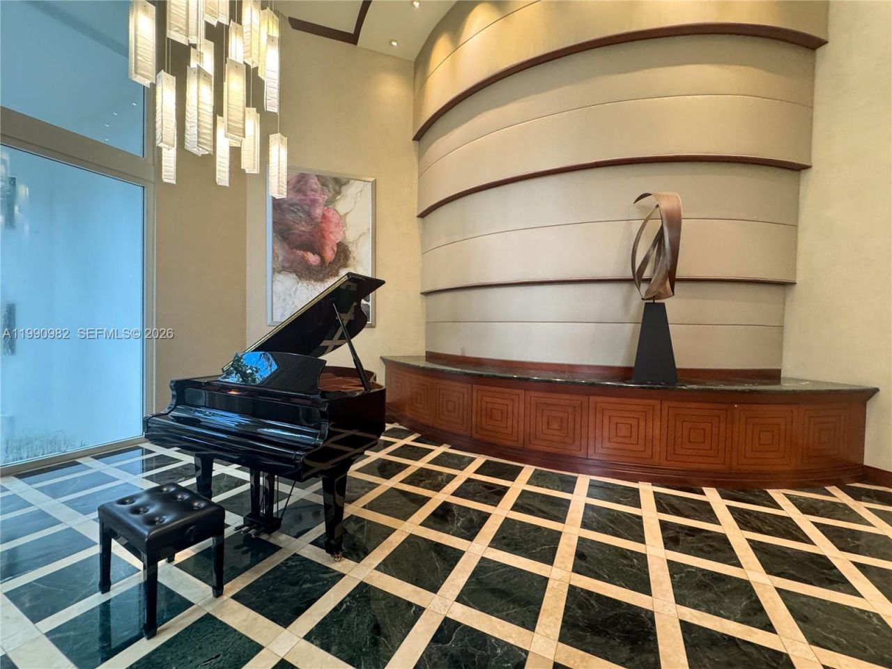21050 Point Pl, Unit 401, Aventura, FL 33180 Photo