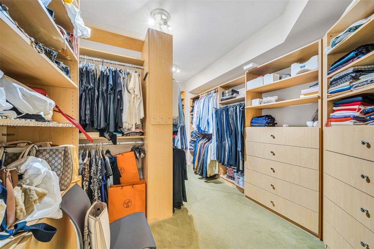 21050 Point Pl, Unit 401, Aventura, FL 33180 Photo