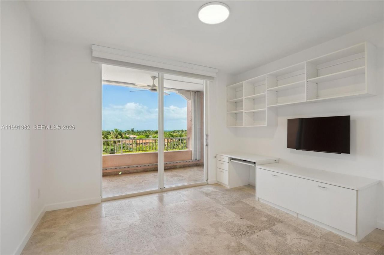 733 Crandon Blvd , Unit PH-5, Key Biscayne, FL 33149 Photo