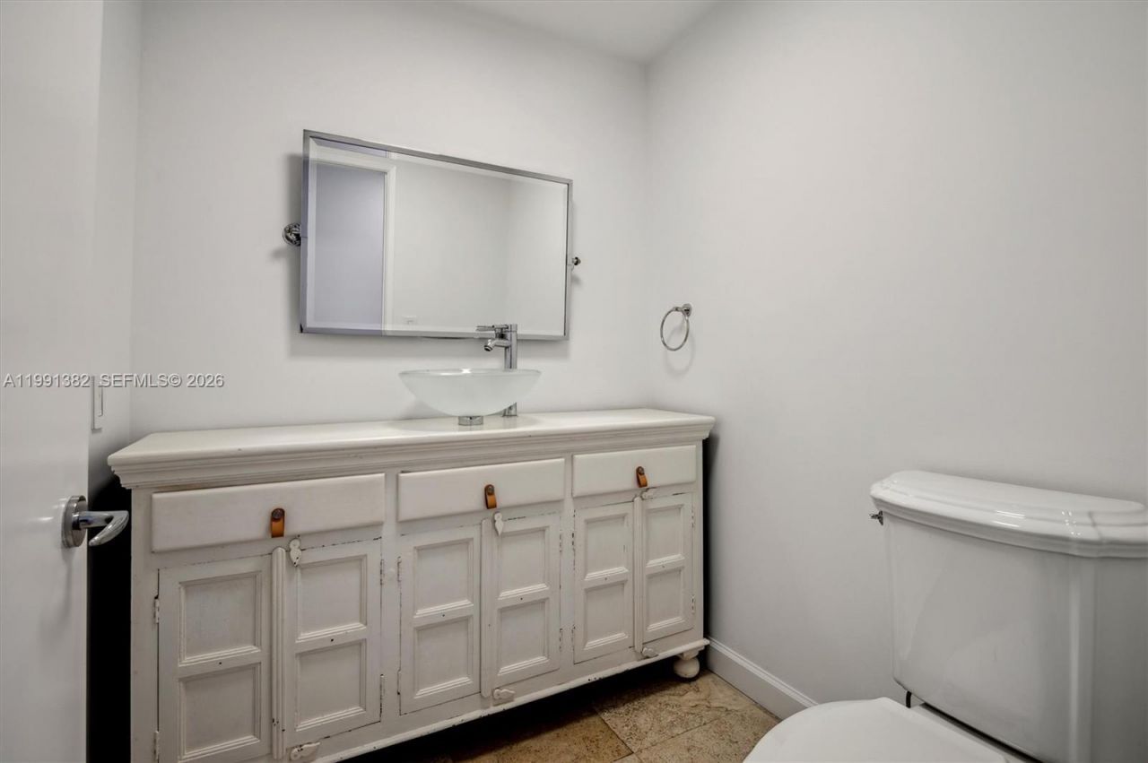 733 Crandon Blvd , Unit PH-5, Key Biscayne, FL 33149 Photo