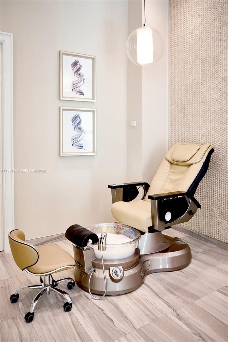 733 Crandon Blvd , Unit PH-5, Key Biscayne, FL 33149 Photo