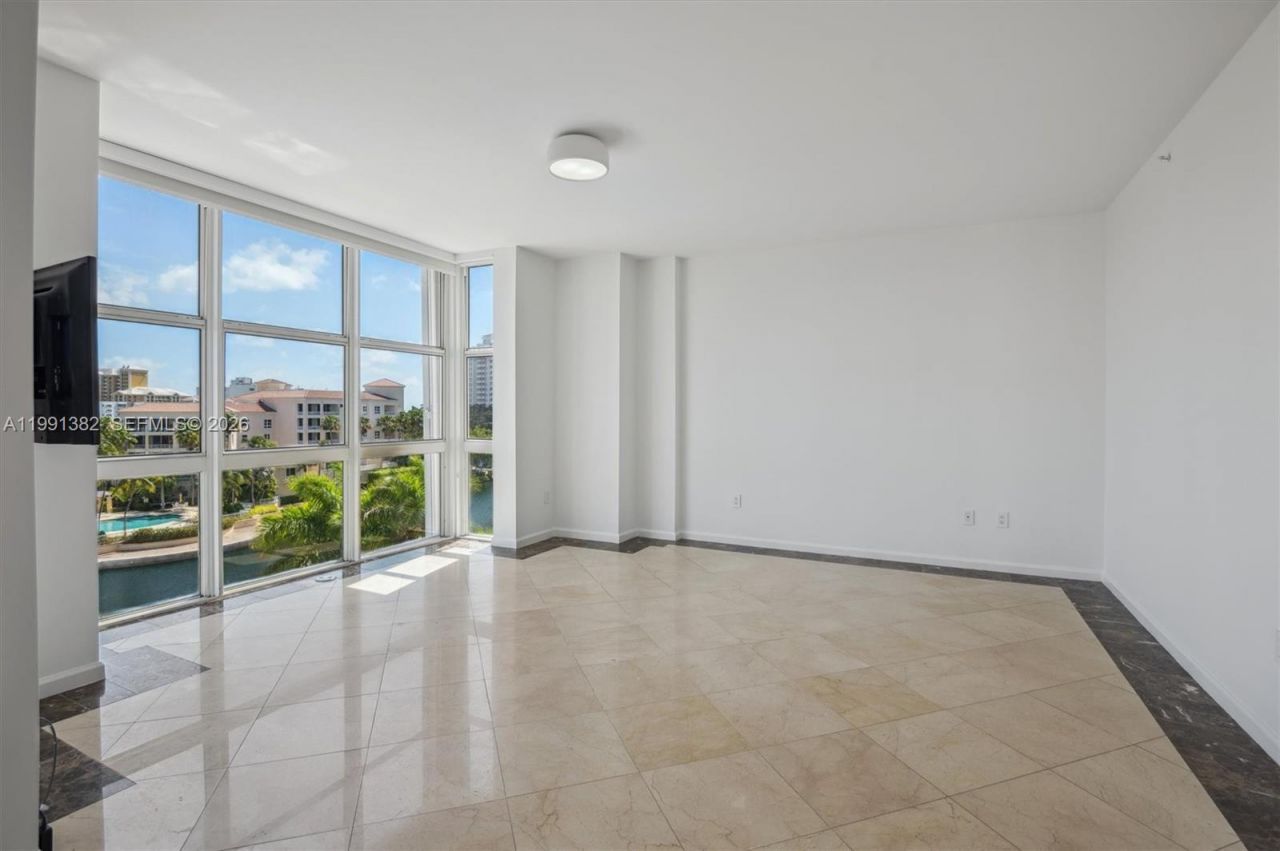 733 Crandon Blvd , Unit PH-5, Key Biscayne, FL 33149 Photo