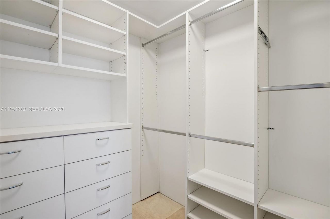 733 Crandon Blvd , Unit PH-5, Key Biscayne, FL 33149 Photo