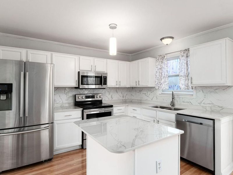 5697 Winchester Highlands Court, Canal Winchester, OH 43110 Photo 14