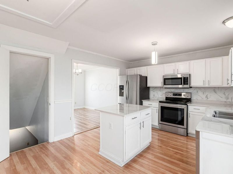 5697 Winchester Highlands Court, Canal Winchester, OH 43110 Photo 15