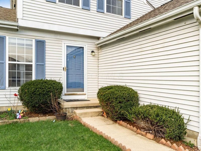 5697 Winchester Highlands Court, Canal Winchester, OH 43110 Photo 5