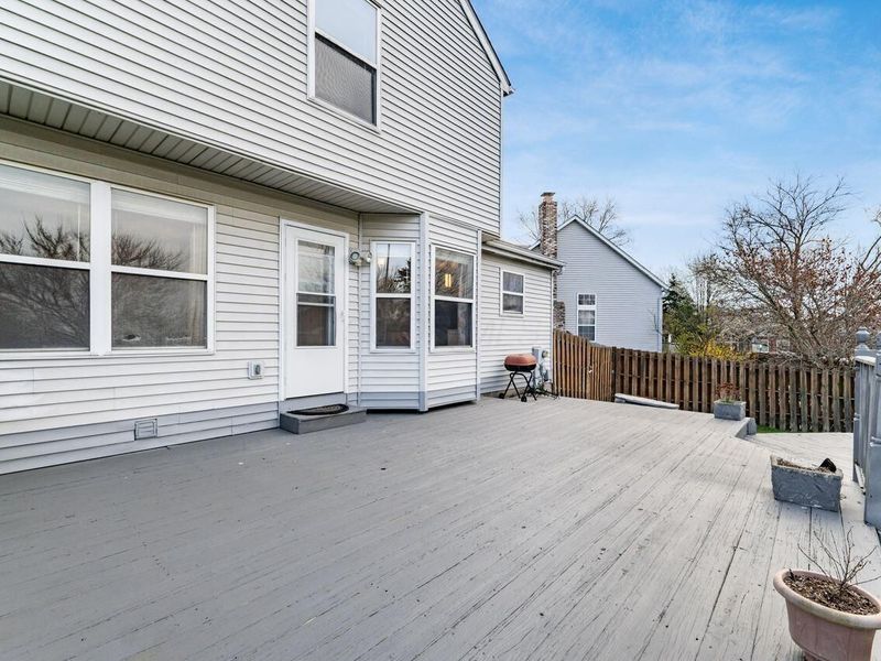 5697 Winchester Highlands Court, Canal Winchester, OH 43110 Photo 8