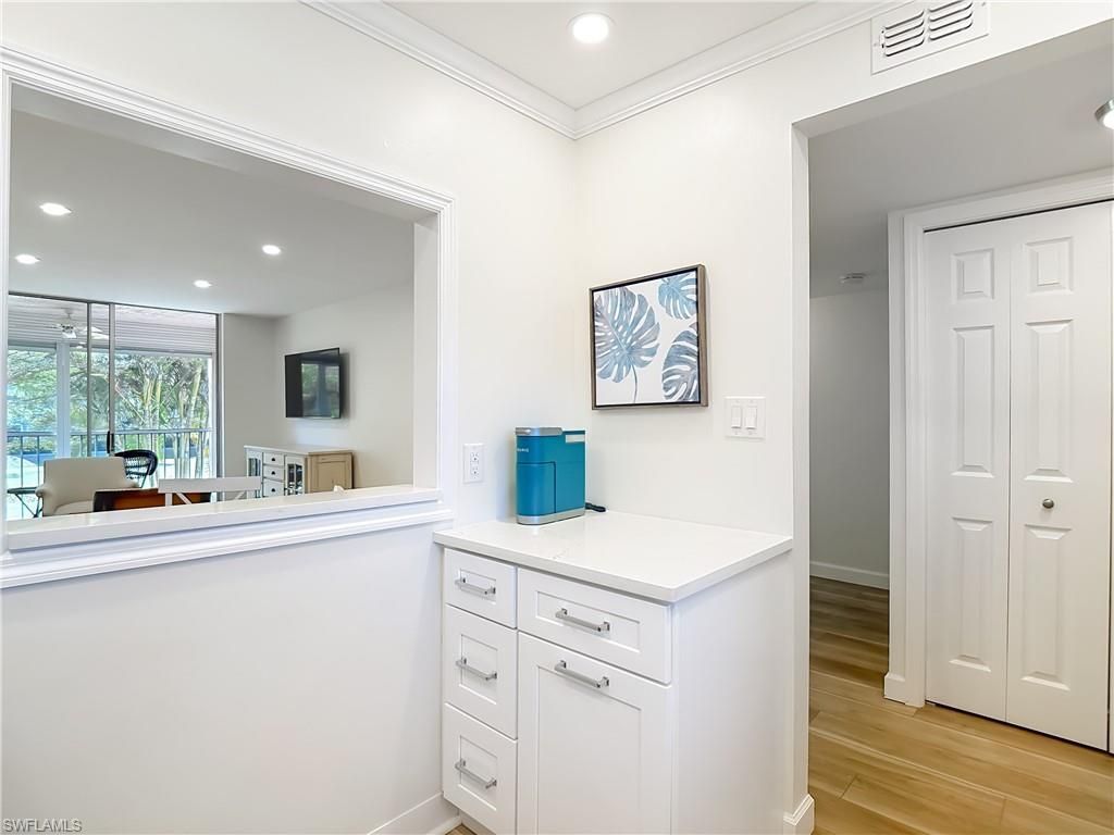 180 Turtle Lake Ct, Unit 206, Naples, FL 34105 Photo