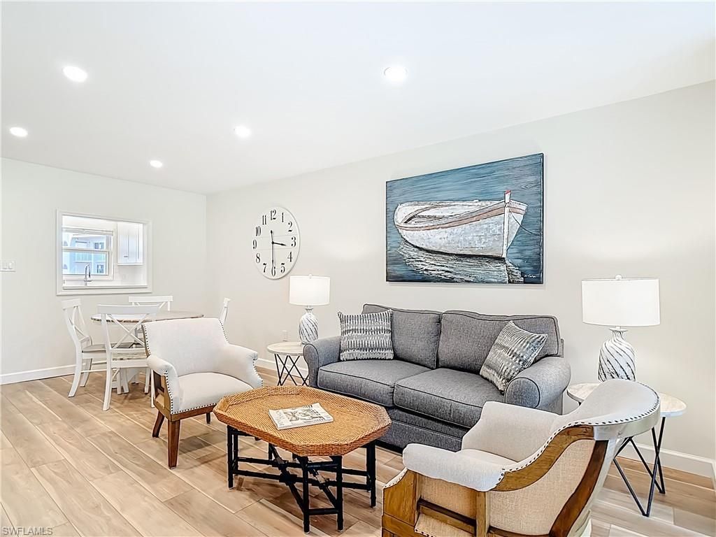 180 Turtle Lake Ct, Unit 206, Naples, FL 34105 Photo