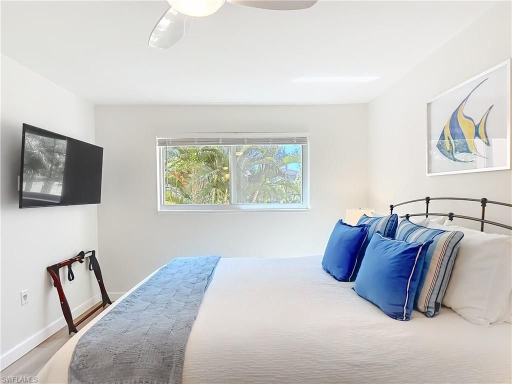 180 Turtle Lake Ct, Unit 206, Naples, FL 34105 Photo