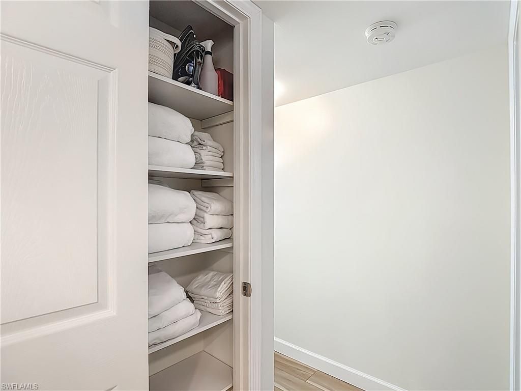 180 Turtle Lake Ct, Unit 206, Naples, FL 34105 Photo