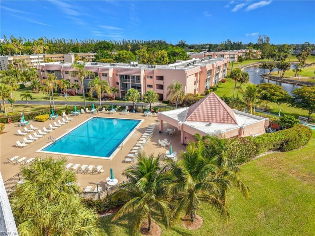 180 Turtle Lake Ct, Unit 206, Naples, FL 34105 Photo