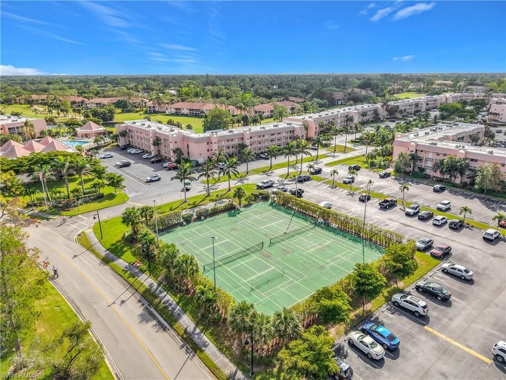 180 Turtle Lake Ct, Unit 206, Naples, FL 34105 Photo