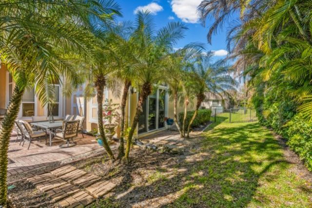 4207 Diamond Square, Vero Beach, FL 32967 Photo