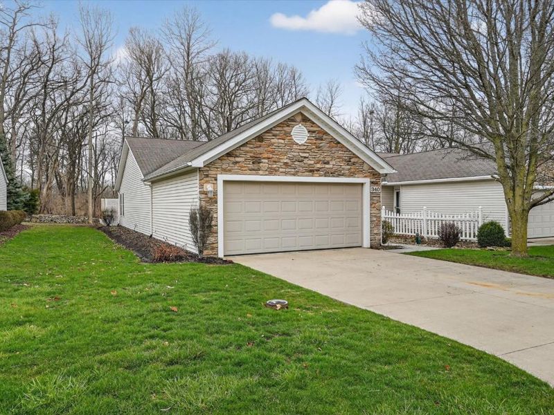 340 Lighthouse Oval, Marblehead, OH 43440 Photo 4