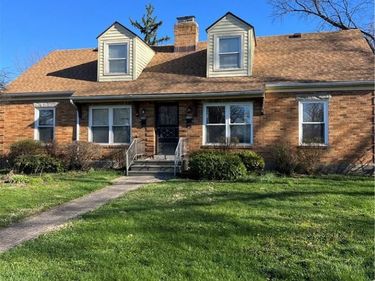 209 Carrlands Drive, Kettering, OH 45429