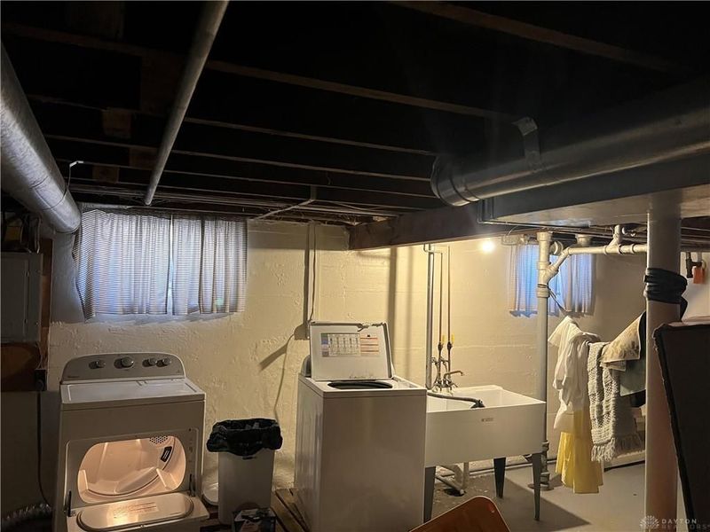 209 Carrlands Drive, Kettering, OH 45429 Photo 16