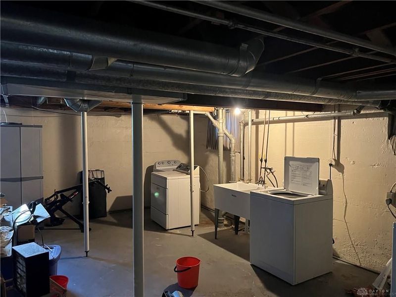 209 Carrlands Drive, Kettering, OH 45429 Photo 17