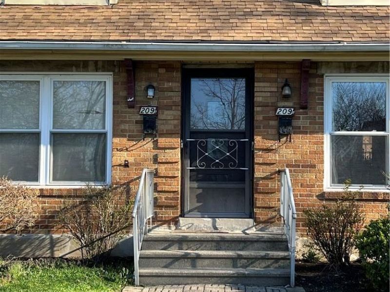 209 Carrlands Drive, Kettering, OH 45429 Photo 2