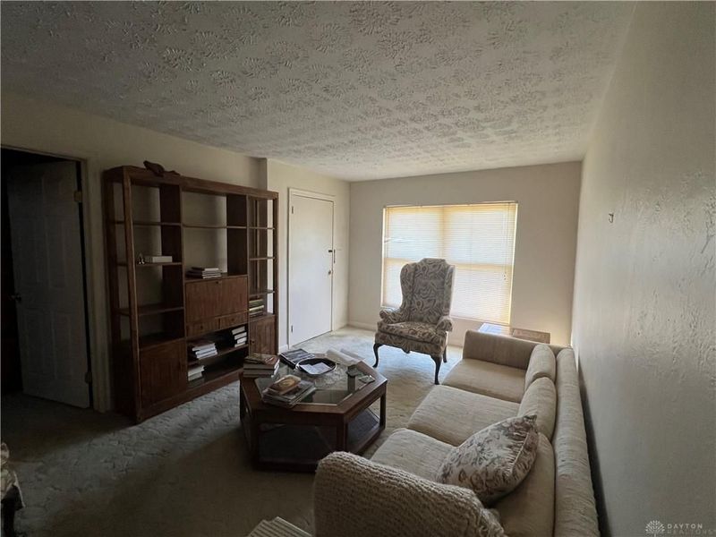 209 Carrlands Drive, Kettering, OH 45429 Photo 3