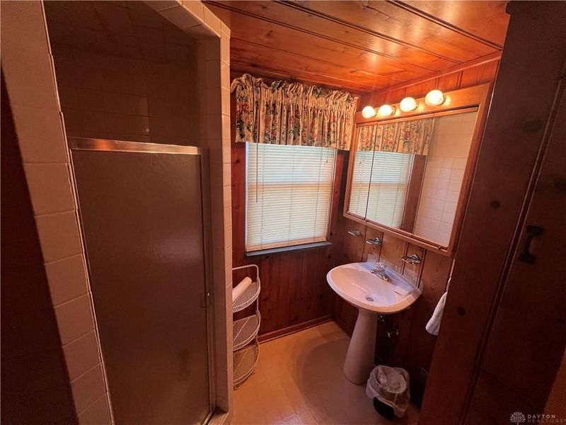 209 Carrlands Drive, Kettering, OH 45429 Photo 8