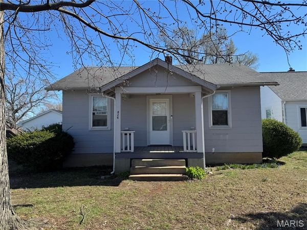 826 N Metter Avenue, Columbia, IL 62236