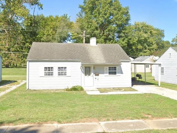 1104 BEL AIRE Drive , Belleville, IL 62220