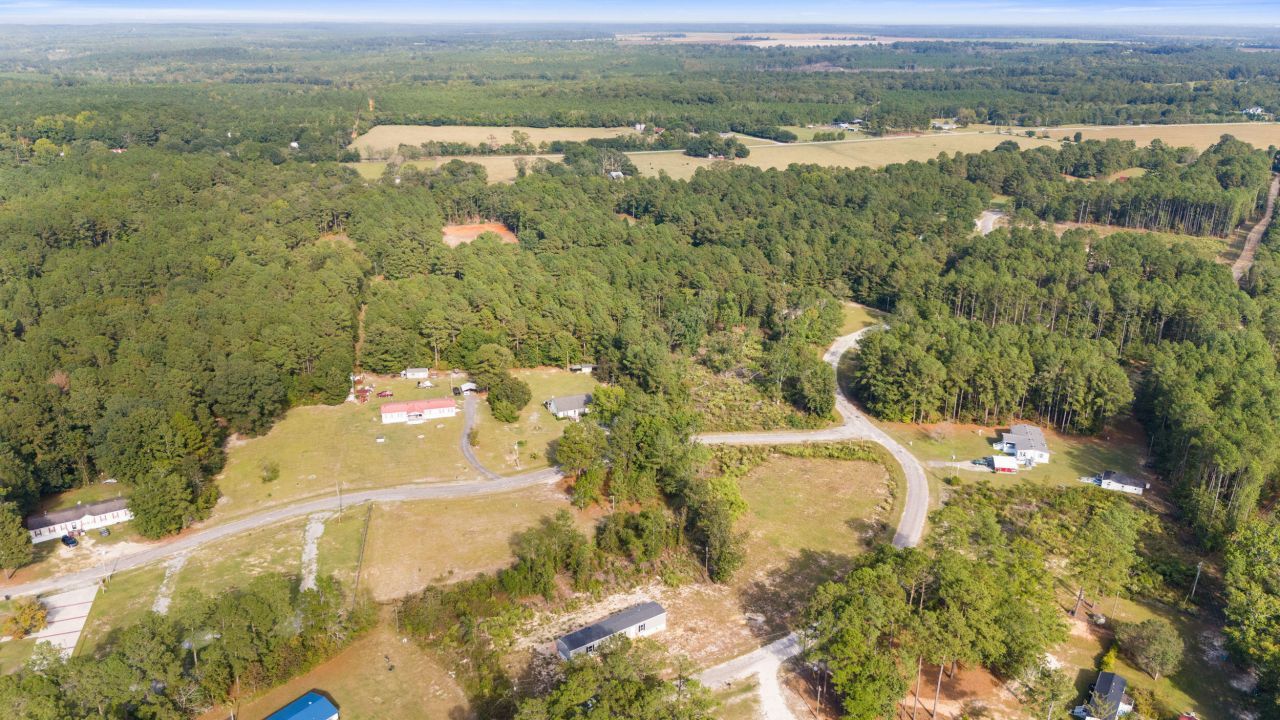 88 Lady Ashley Drive Photo 32