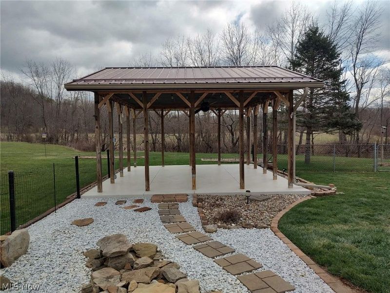 4314 Sherrod Valley Drive SW, Sherrodsville, OH 44675 Photo 10