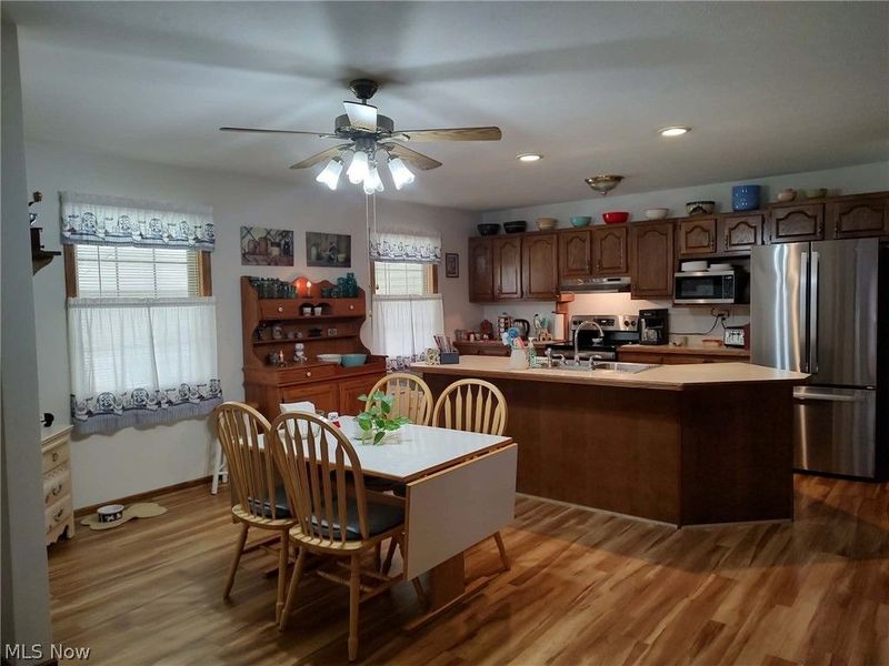 4314 Sherrod Valley Drive SW, Sherrodsville, OH 44675 Photo 12