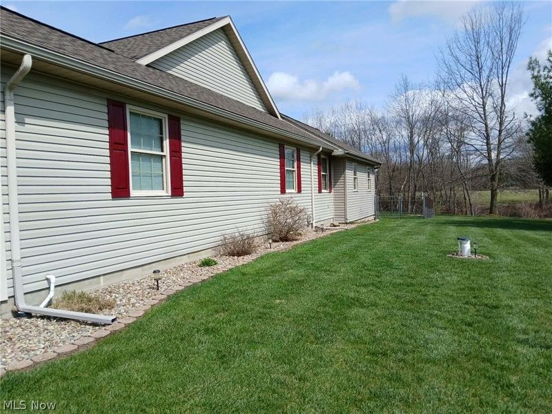 4314 Sherrod Valley Drive SW, Sherrodsville, OH 44675 Photo 3