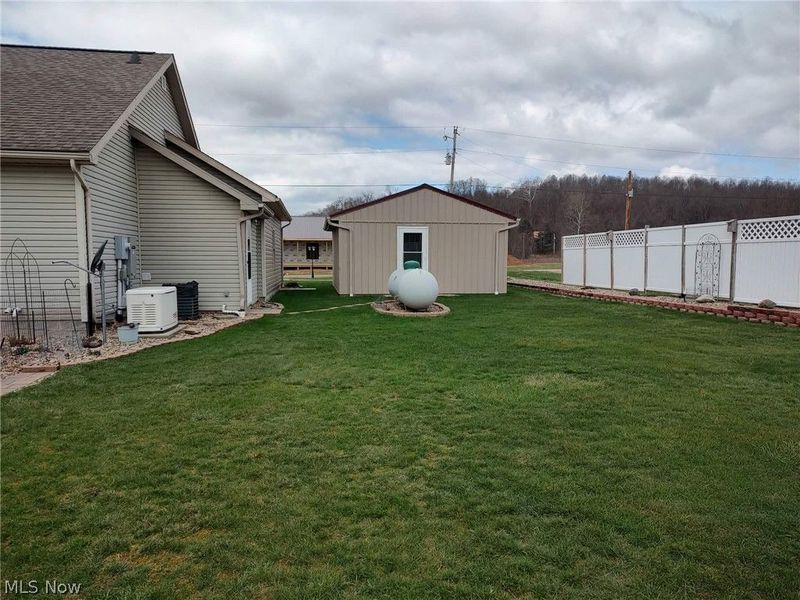 4314 Sherrod Valley Drive SW, Sherrodsville, OH 44675 Photo 5