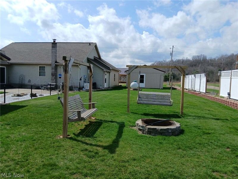 4314 Sherrod Valley Drive SW, Sherrodsville, OH 44675 Photo 9