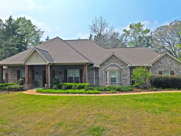 1288 Steele Rd, Starkville, MS 39759