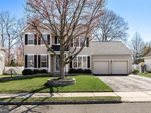 68 STEEPLECHASE BOULEVARD, BURLINGTON, NJ 08016