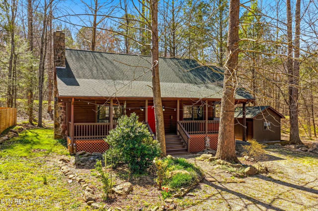 4432 E Scenic Drive, Gatlinburg, TN 37738 Main Photo