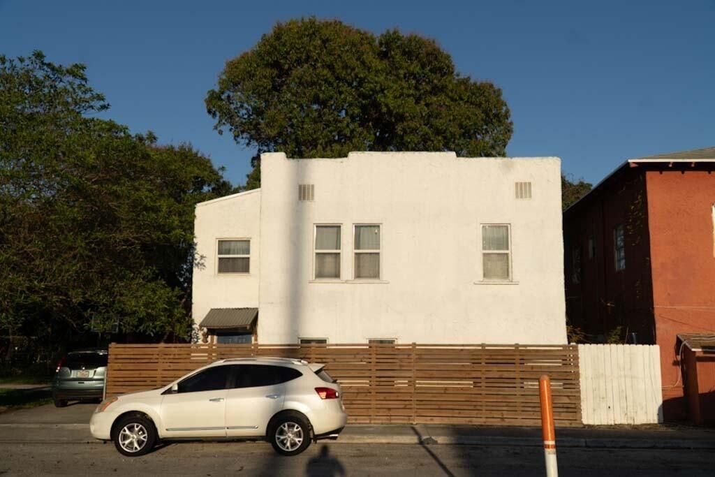 528 Churchill Road, West Palm Beach, FL 33405 Photo