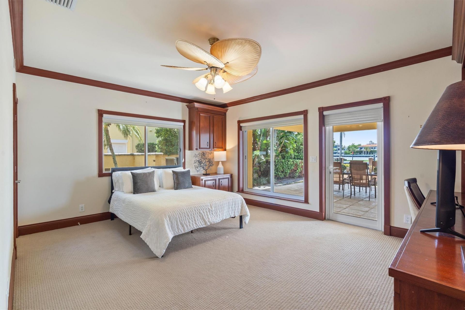 703 Royal Plaza Drive, Fort Lauderdale, FL 33301 Photo