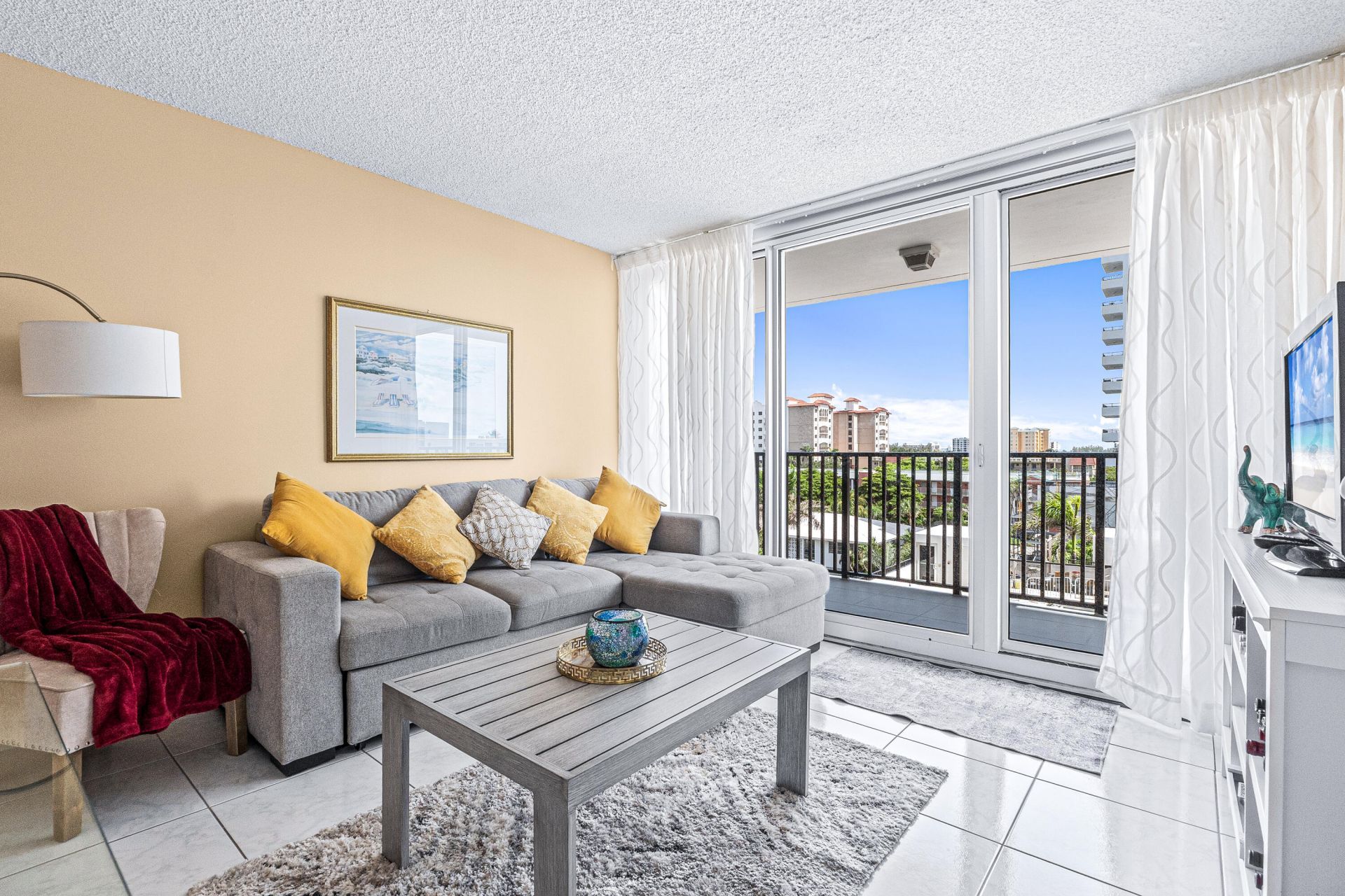 525 N Ocean Boulevard, Unit D, Pompano Beach, FL 33062 Photo