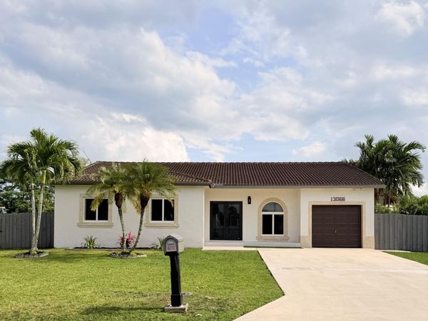 13066 SW 218th Terrace, Miami, FL 33170