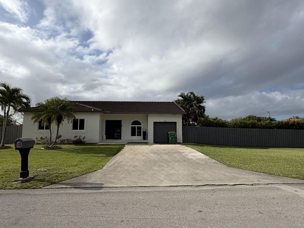 13066 SW 218th Terrace, Miami, FL 33170